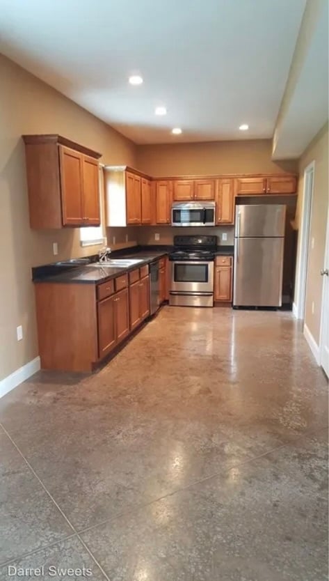 330 Walnut Creek Dr