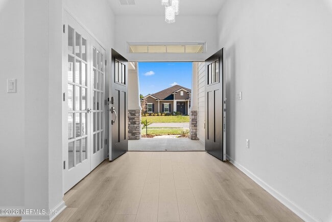 Photo - 64 Silver Heron Wy