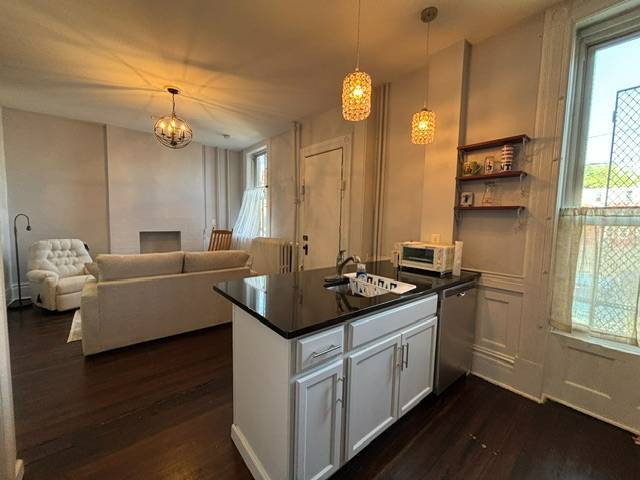 Photo - 108 4th St