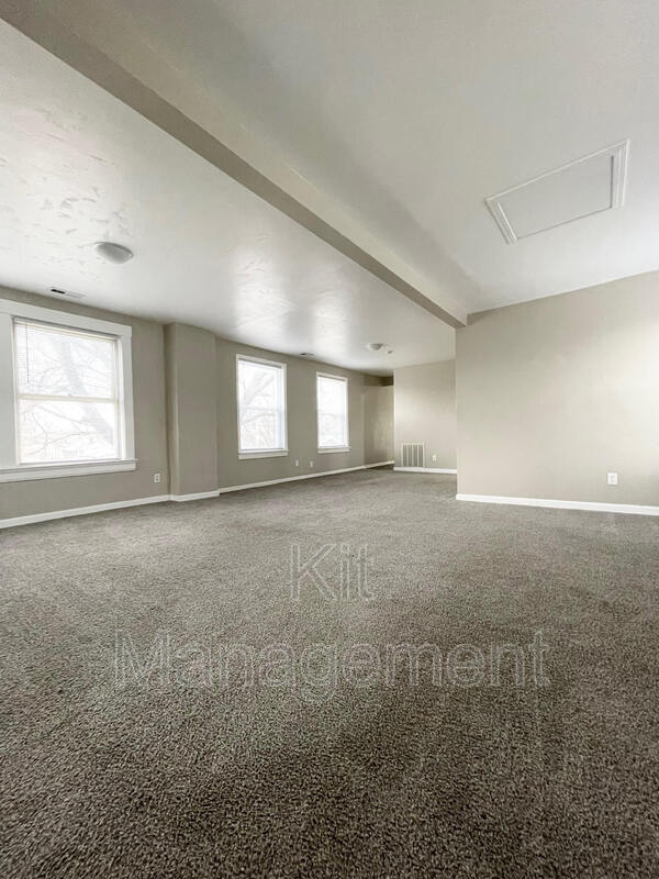 Photo - 2248 Broadway St