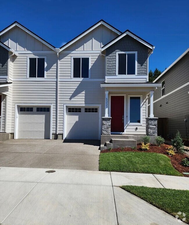 Building Photo - Must See Townhome Located in Ponderosa Ridge
