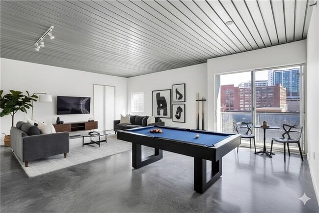 Photo - 620 Glen Iris Dr NE Unidad 308