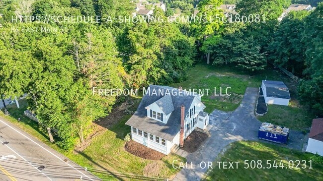 Photo - 84 E Main St