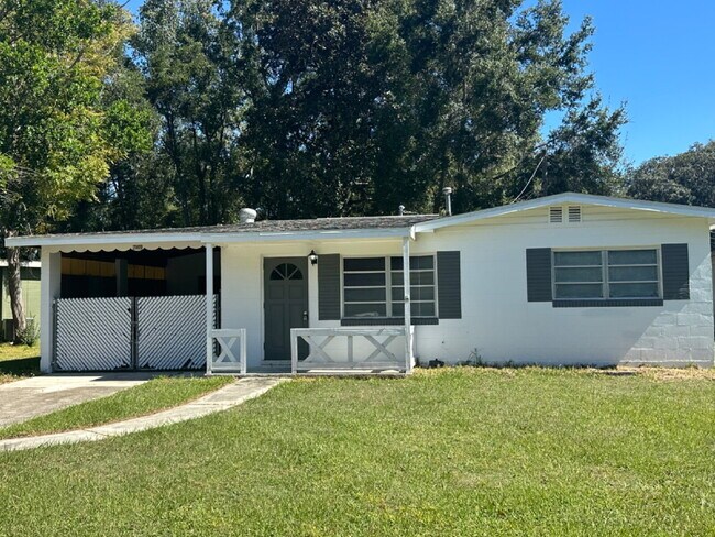 Photo - Cute 2 Bedroom, 1 Bathroom Single Family H...