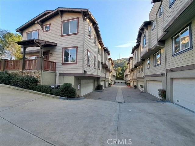 Photo - 6300 Honolulu Ave