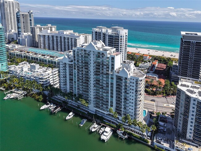 Building Photo - 5900 Collins Ave Unit 1607 Rental