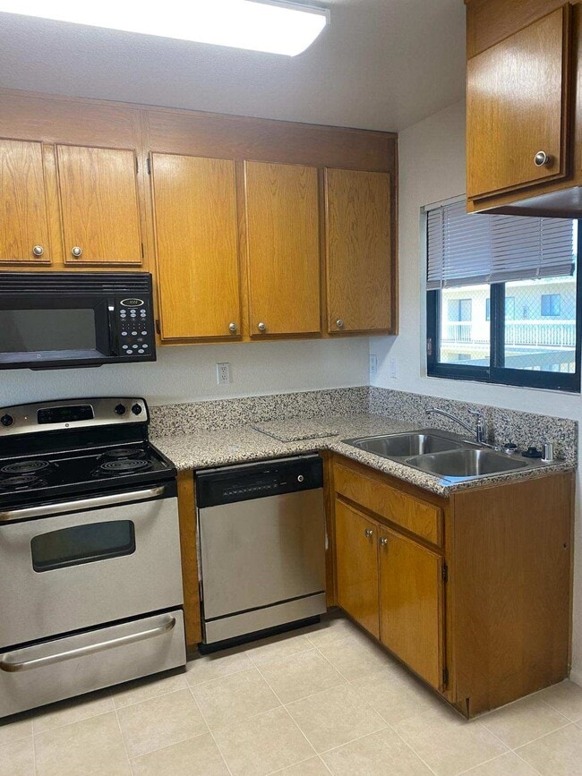 Photo - Bixby Country Club Apartments