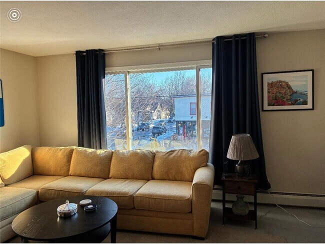 Photo - 3624 E 38th St Unidad D