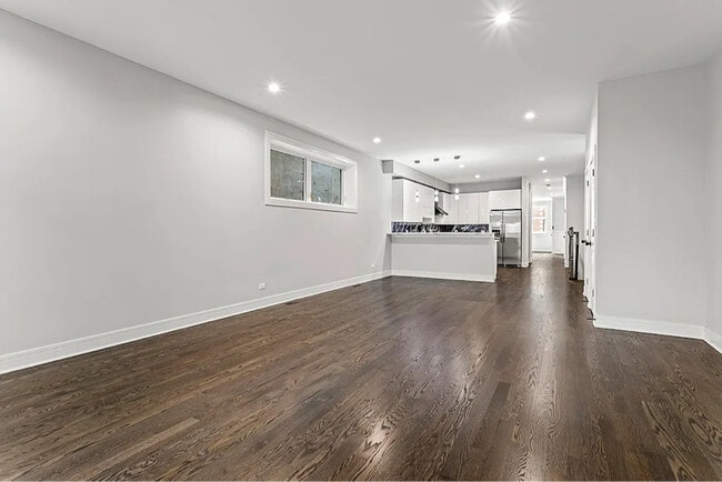 Photo - 4827 S St Lawrence Ave Unit 1