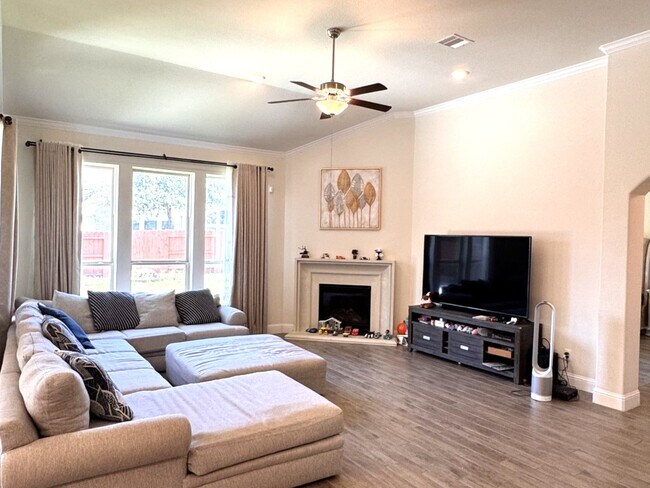 Photo - 16907 Clola Ct