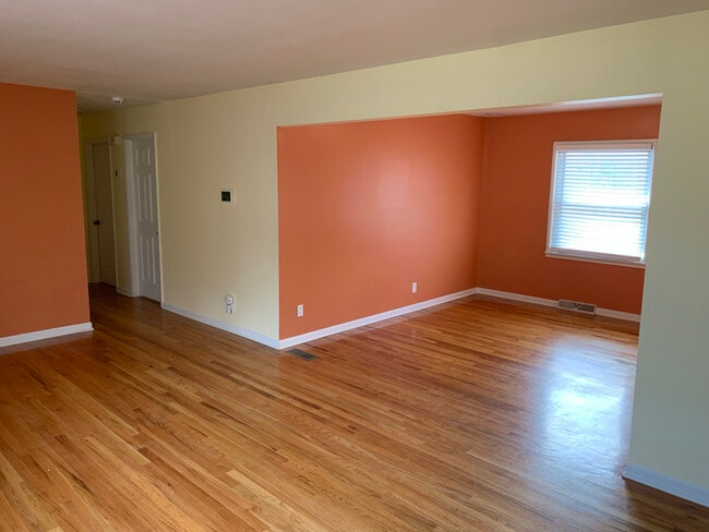 Photo - 624 NE 39th Terrace