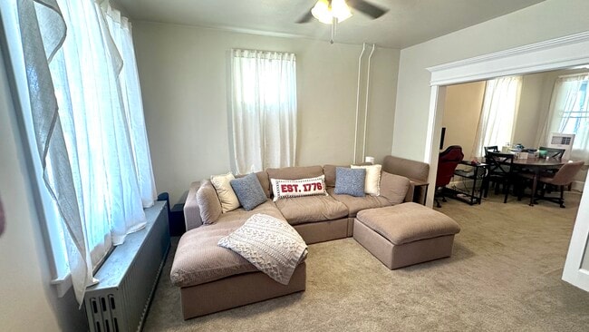 Photo - 204 W Carpenter Ave