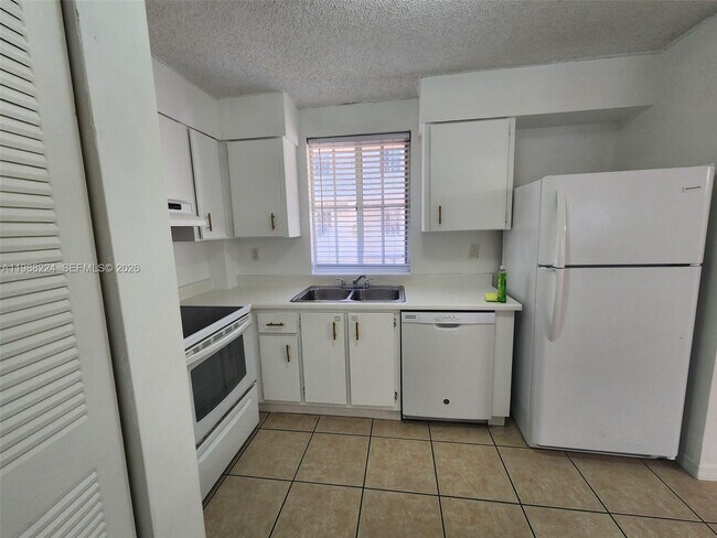 Photo - 6195 NW 186th St Unit 309