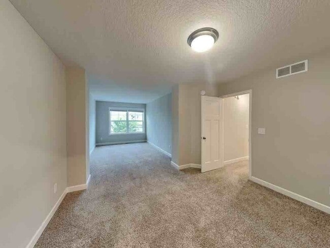Building Photo - 87264 St Ave Rental