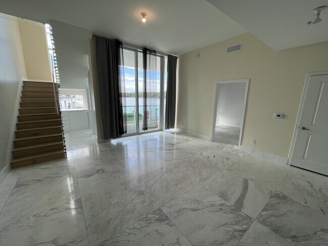 Photo - 400 Sunny Isles Blvd