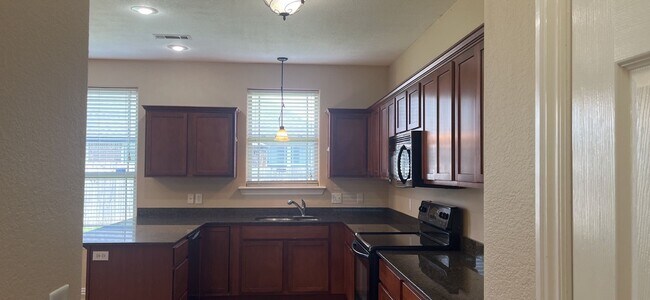 Photo - Great 3 Bedroom!