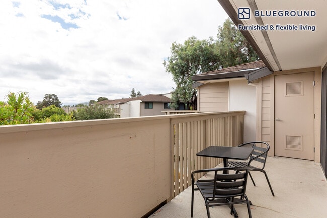 Photo - 766 Edgewater Blvd Unidad FL3-ID2053