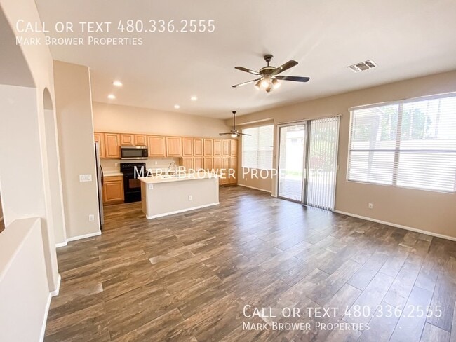 Photo - 3918 E Juanita Ave