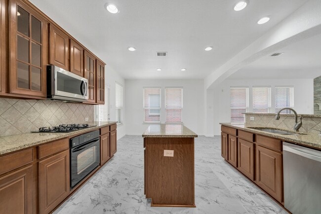 Building Photo - 16419 Dover Mills Dr