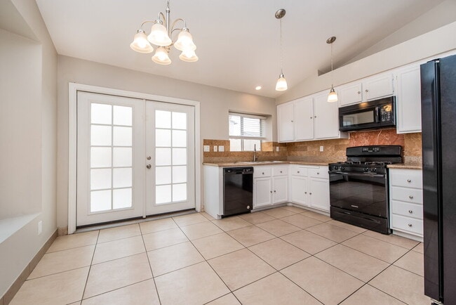 Photo - 1532 Helen Belle Dr