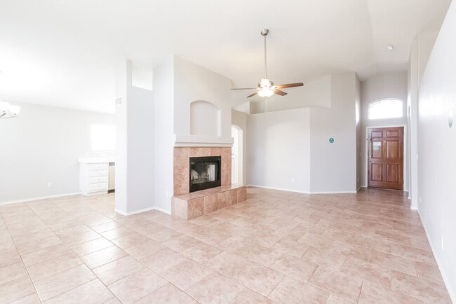 Photo - 1917 E Marquette Dr