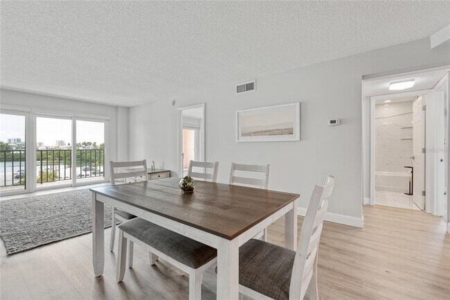 51 Island Way Unit 411