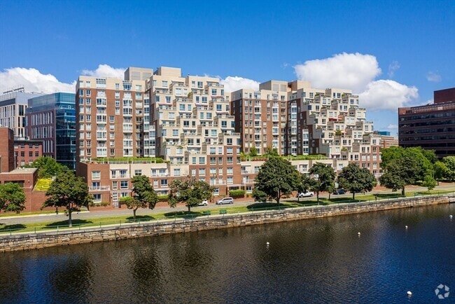 Building Photo - 75 Cambridge Pky Unit PH10 Rental