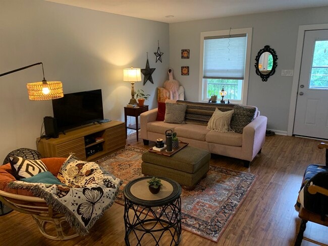 Photo - 1111 Washington Ct