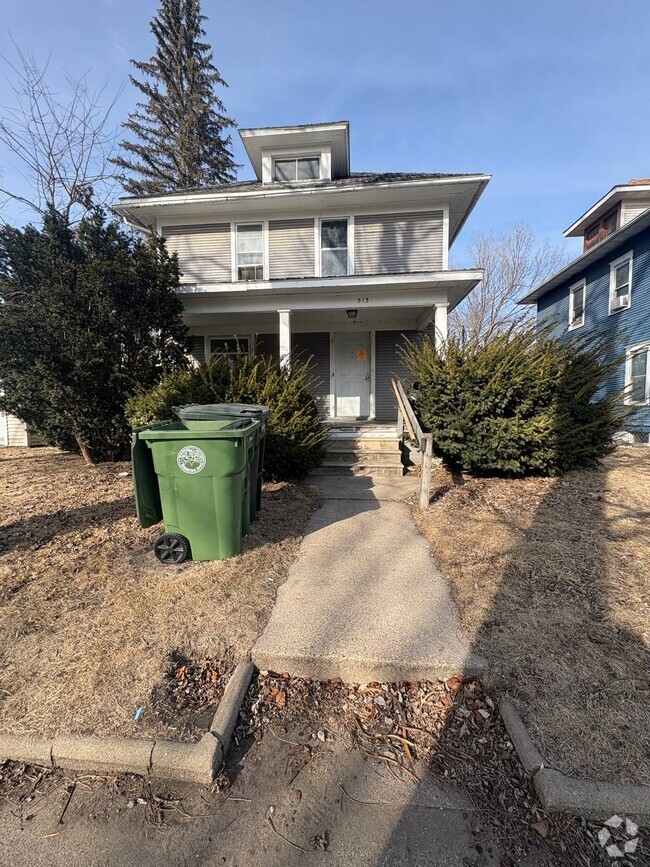 Building Photo - 513 Courtland St Rental