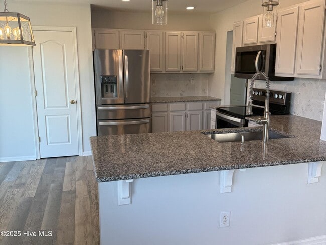 Photo - 207 Eagle Creek Rd