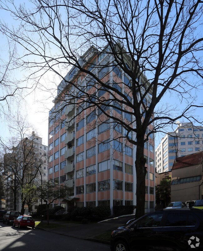 Building Exterior - 1906 Nelson St