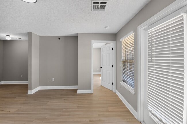 Chisholm Trail Crossing Apartments