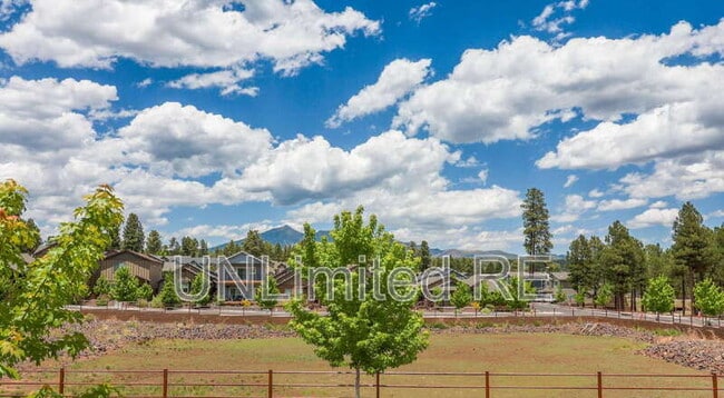 Photo - 2429 W Bruce Balle Dr