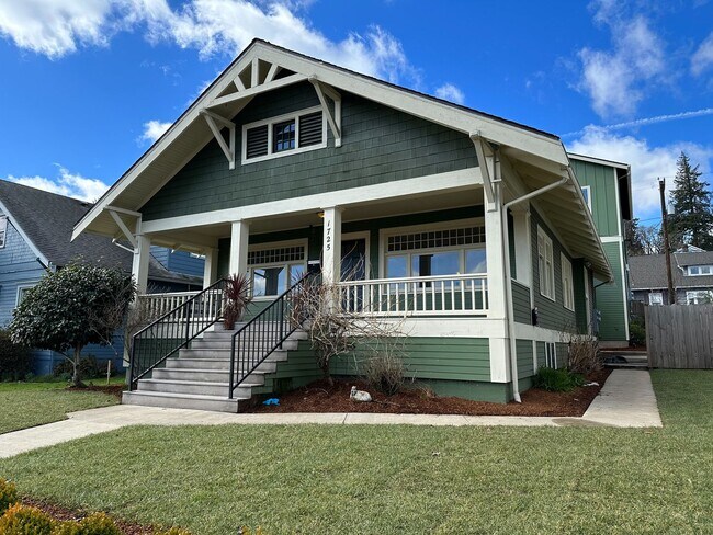 Photo - 1725-1735 Commercial St SE Unidad 1725