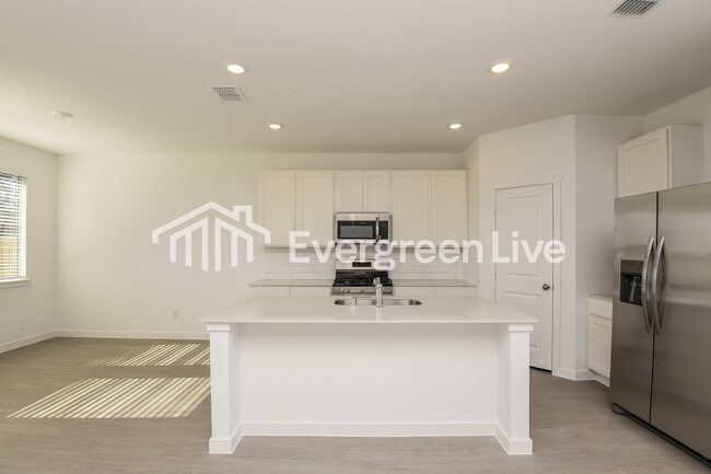 Photo - 1212 Dragon Wy