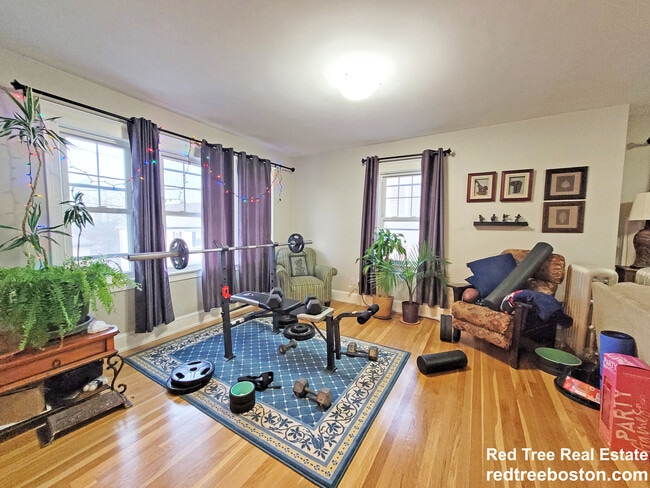 Photo - 37 N Crescent Circuit Unit 1