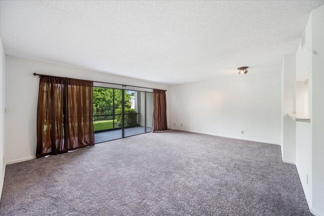 Photo - 12692 Shoreline Dr Unidad 3c