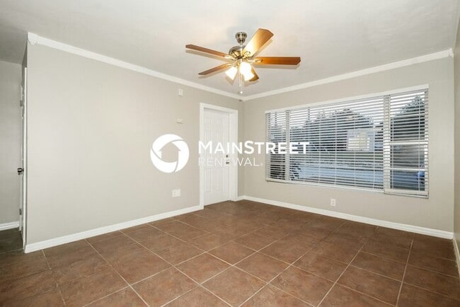 Photo - 3 Bedroom Pet-Friendly Home in Temple Terrace, FL with Main Street Renewal