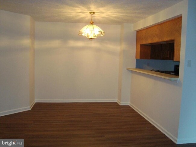 Photo - 18704 Caledonia Ct Unidad B