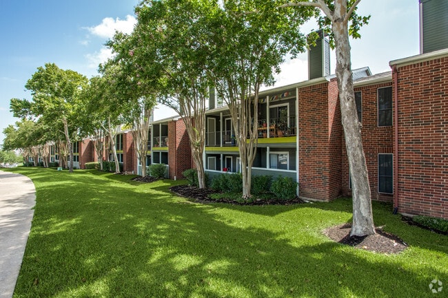 Building Photo - Patten East Rental