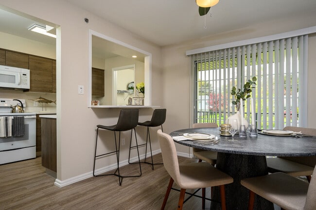 Photo - Exeter Village Apartments