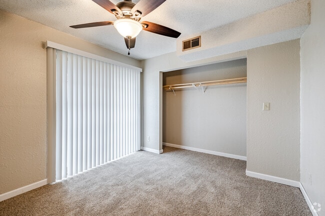 3BR, 2BA - 1440SF - Bedroom 1