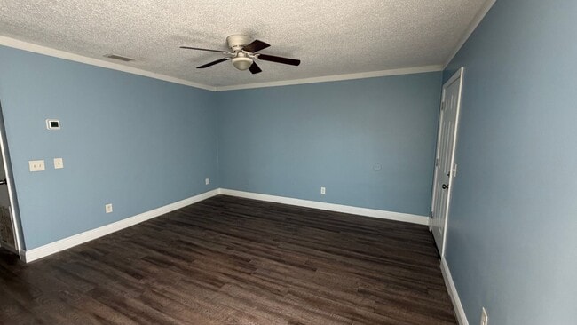 Photo - 6321 Lenawee St Unit 6321 Lenawee Street Apt D3