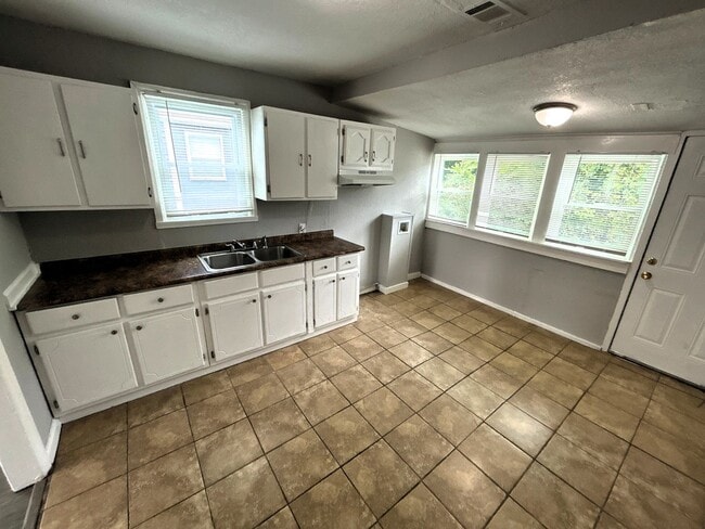 Photo - 2156 Stovall Ave