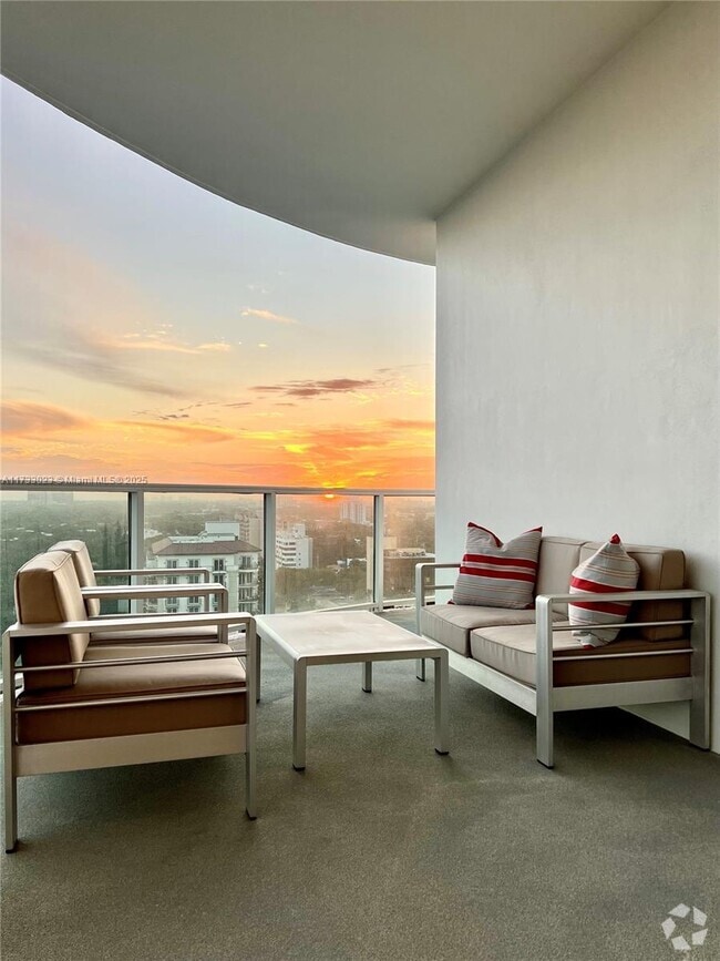 Building Photo - 2525 SW 3rd Ave Unit 1501 Rental