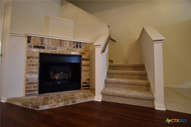 Building Photo - 2215 Dry Creek Dr Unit 806 Rental