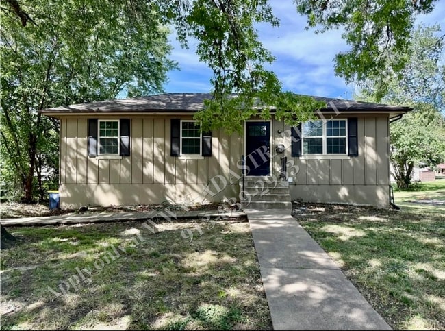 Building Photo - Wonderful Ranch Home in KCMO-Coming SOON!!