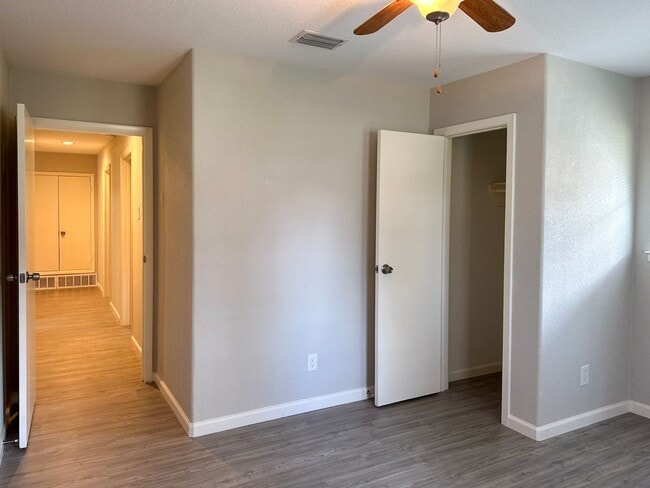 Photo - 55031 Sandy Cir