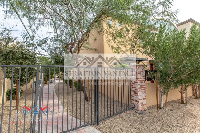 Photo - 1406 W Main St