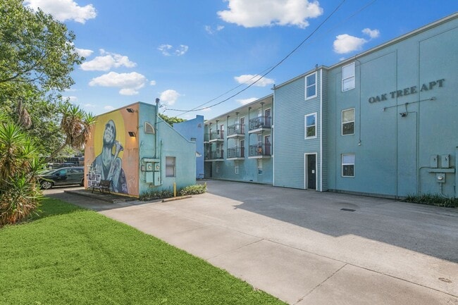 Building Photo - 1621 Governor Nicholls St Unit 208